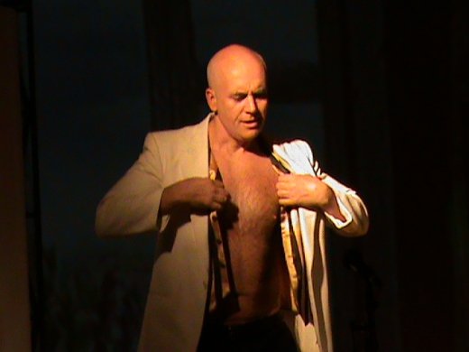 Мистецький мат-обстріл! - вистава Подерв’янського у Луцьку