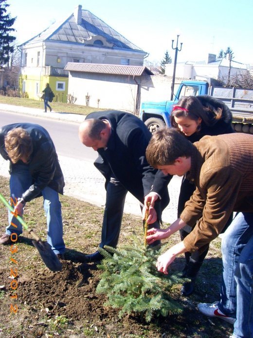 Молодіжна платформа робить Луцьк зеленішим