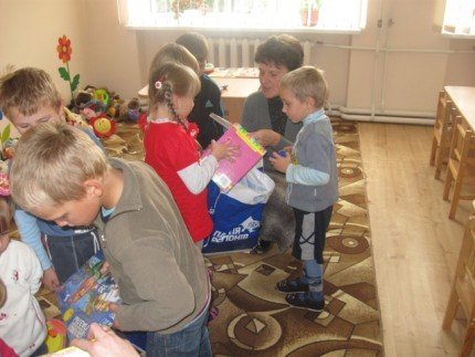 «Зроби добро, подаруй книжку», переконують «Молоді регіони»