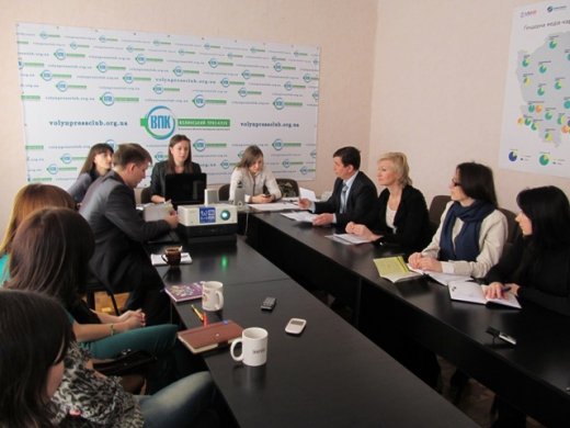 КОНСТИТУЦІЙНЕ ПРАВО ВОЛИНЯН НА ПРОВЕДЕННЯ МИРНИХ ЗІБРАНЬ ОБМЕЖУЮТЬ