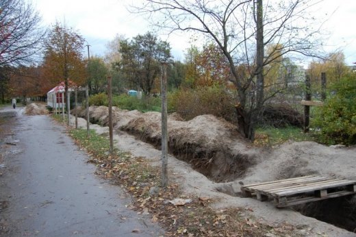 Пивнушка біля 21-ої гімназії. Доколє?