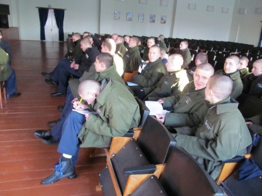 На Волині малолітніх в’язнів  підтримують юристи та психологи 