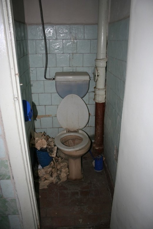 Фоторепортаж із закинутої будівлі Луцька