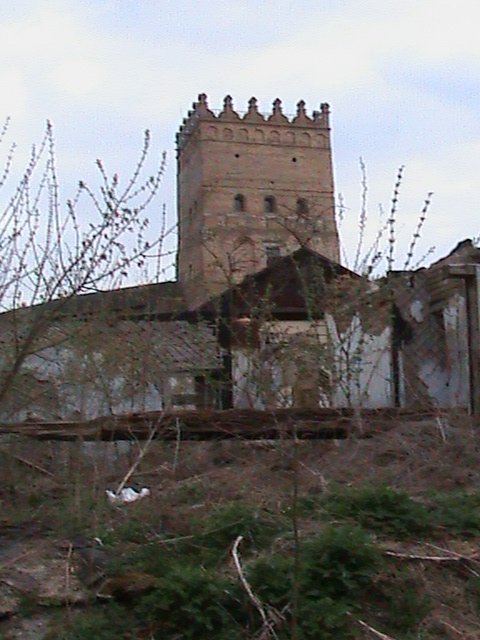Екзклюзивна екскурсія «Королівством кривих дзеркал» древнього Лучеська!