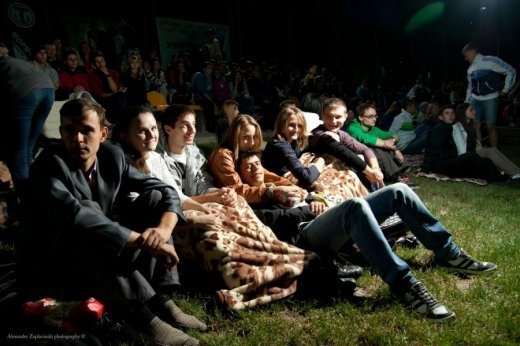 «Молодіжна Платформа» загадувала бажання під звуки кіно