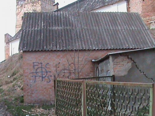 Екзклюзивна екскурсія «Королівством кривих дзеркал» древнього Лучеська!