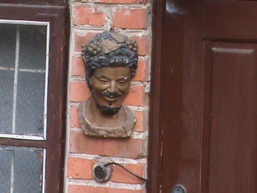 Екзклюзивна екскурсія «Королівством кривих дзеркал» древнього Лучеська!