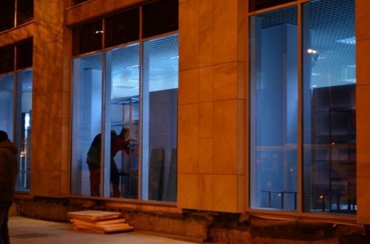 У ЦУМі почали викладати на полиці товар