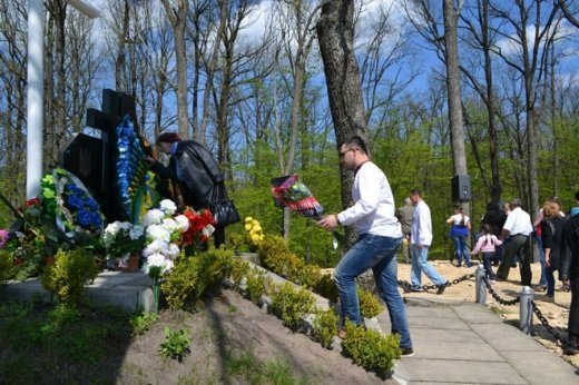 Волинські революціонери вшанували Героїв УПА. ФОТО