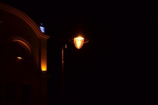 Луцький вокзал уночі. ФОТО