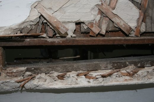 Фоторепортаж із закинутої будівлі Луцька