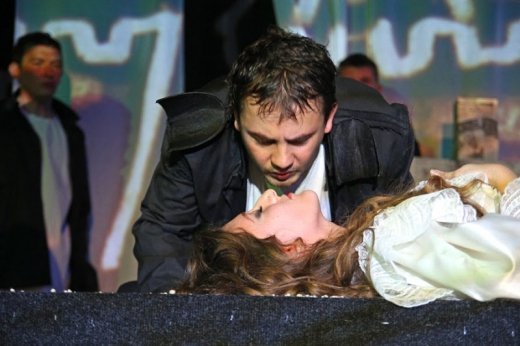 Уже цієї неділі, 21 квітня, - виступатиме театр-студія 