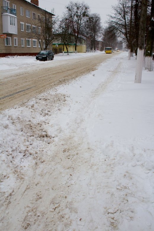 Нововолинськ і сніг - ХТО ТАК ПРИБИРАЄ???. Фото, відео