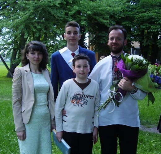 Благословений останній дзвінок  в Угринові