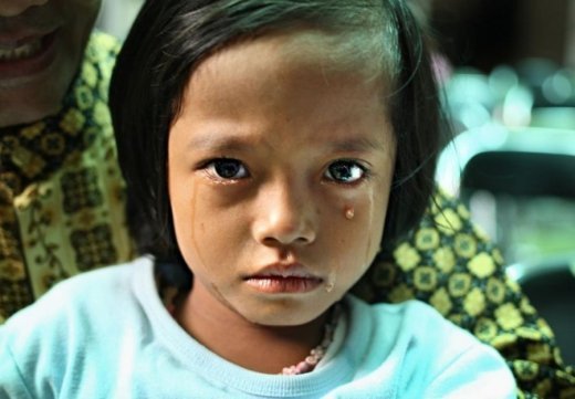  Обрезание девочек в Индонезии. ШОКИРУЮЩИЕ ФОТО