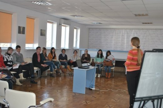 У Луцьку навчали як ефективно реалізувати право на мирні зібрання