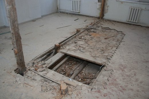 Фоторепортаж із закинутої будівлі Луцька