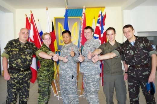 На Львівщині завершилися міжнародні військові навчання "Репід Трайдент - 2012"