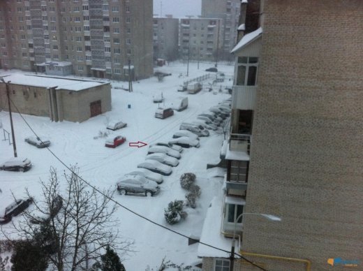 У Луцьку - снігова ж......опа