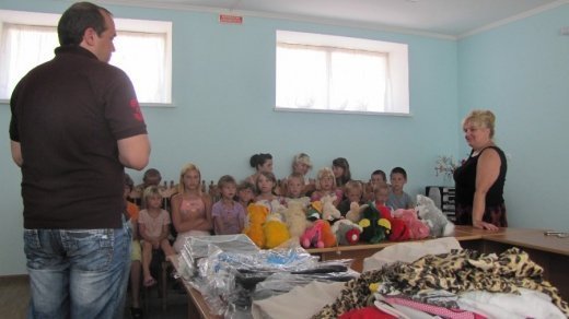 «Молоді регіони» Ковеля в чергове відвідали дітей-сиріт