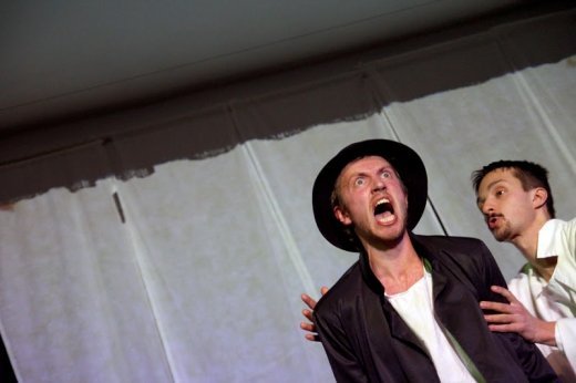 Уже цієї неділі, 21 квітня, - виступатиме театр-студія 