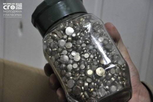 Лучани! Продовжується збір та утилізація використаних батарейок у нашомі місті.