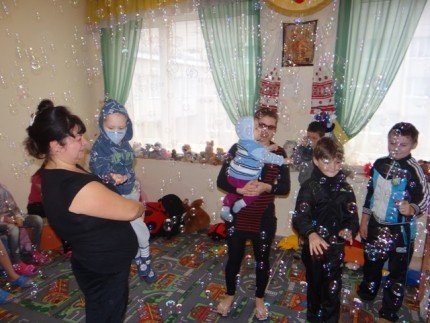 «Молоді регіони» влаштували справжнє свято в онкогематологічному центрі